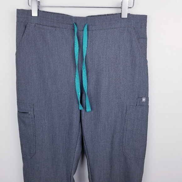Figs Gray Scrub Pants - Picture 5 of 12